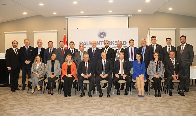 BALKANTÜRKSİAD’DA FATİH ŞAKİR GÜVEN TAZELEDİ