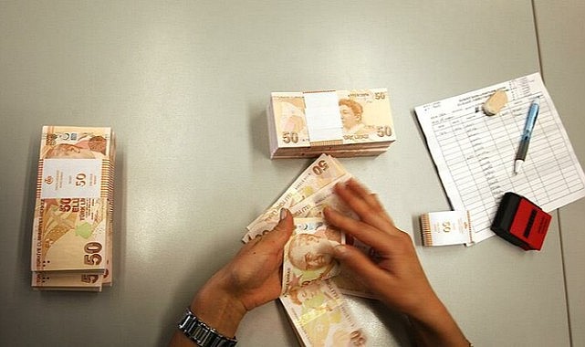 Deprem bölgesinde evi hasarlı olanların elektrik ve doğalgaz borçları silindi