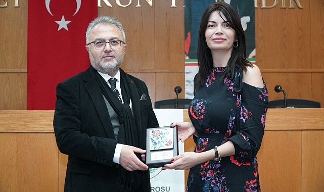 Güçlü Kadın Başarı Ödülü Av. Erden’in