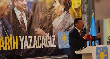 Iyi Parti’de demokrasi şöleni devam ediyor