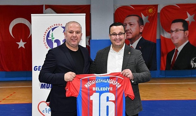Mustafakemalpaşaspor Belediye Şampiyonluğu ilan etti