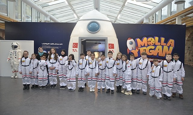 YILDIRIMLI ÇOCUKLAR UZAY YOLCULUĞUNDA