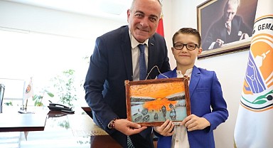 Gemlik’te Belediye Başkanlığı Pınar ve Eymen’e emanet