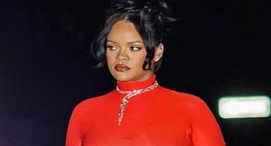 Rihanna’nın romantik gecesi