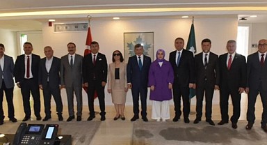 Gelecek Partisi milletvekilleri CHP’ye istifa dilekçelerini verdi