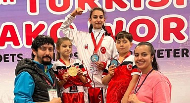 Kickboks Dünya Şampiyonasında Nilüfer Spor Kulübü Damga Vurdu!