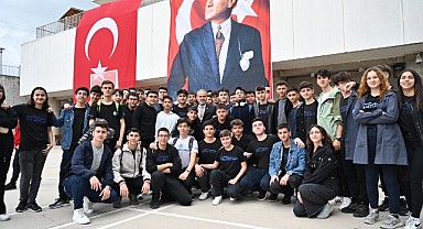 Okulda elektrikli otomobil üreten liseliler, Togg’la buluştu