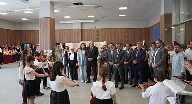 Başkan Aydın Halk Eğitim Merkezi Genel Sergisine Katıldı