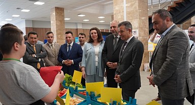 Başkan Bekir Aydın Matematik Şenliğini Ziyaret Etti