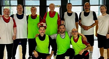 “Cumhurbaşkanı Erdoğan ve Gençlik Bakanı Bak Basketbol Maçında Buluştu”