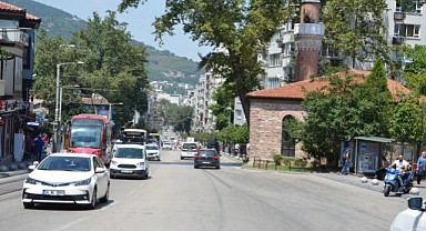 DEVA OSMANGAZİ; “Altıparmak Caddesi’ni Kaderine Terk Etmeyin! Kontrollü Dönüşümle Turizmin Kalbi Olabilir!