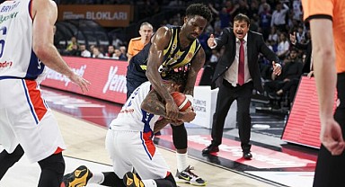Fenerbahçe’yi yenen Anadolu Efes finalde