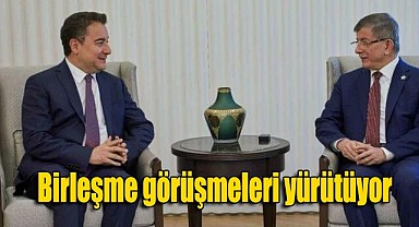 Gelecek Partisi ve Deva Partisi birleşme görüşmeleri yürütüyor