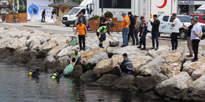 ‘Denizlerin kirliliği elle değil, vicdanla temizlenir’