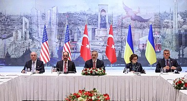 İstanbul’da Tarihi Zirve!