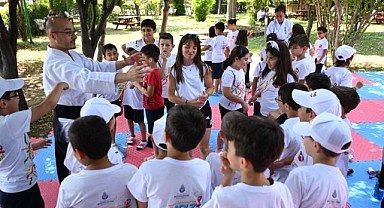 İBB’DEN ÇOCUKLARA ÜCRETSİZ YAZ OKULU