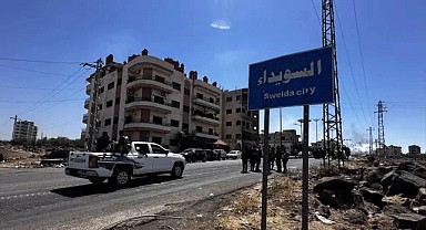Suriye’de Sokağa Çıkma Yasağı İlan Edildi