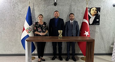 Kırgızistan’dan Dominik’e Ziyaret