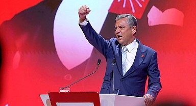 Özgür Özel’den Tarihi Rest
