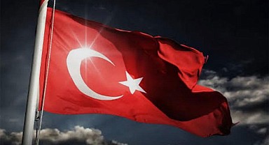 Bayrak Saldırısına Hükümetten Sert Tepki