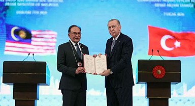 Malezya Başbakanından Erdoğan’a Övgü
