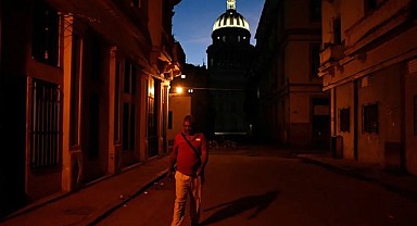 Küba Yalnızlaşıyor