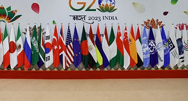 Miami Zirvesinde Tarihi Katılım Senaryosu