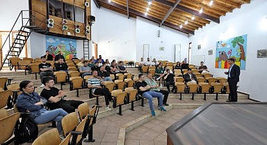 Büyükşehir’den evcil hayvan işletmelerine eğitim