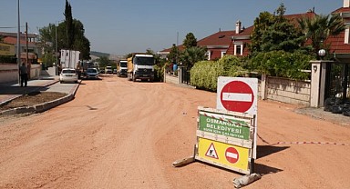 Osmangazi’de Asfalt Mesaisi Hız Kesmeden Sürüyor