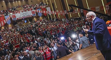CHP’de “figüran partili” tartışması
