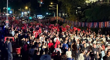 30 Ağustos Ruhu Tüm Bursa’da Coşkuyla Kutlandı