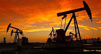 ABD-İran Gerilimi Petrolü Vurdu